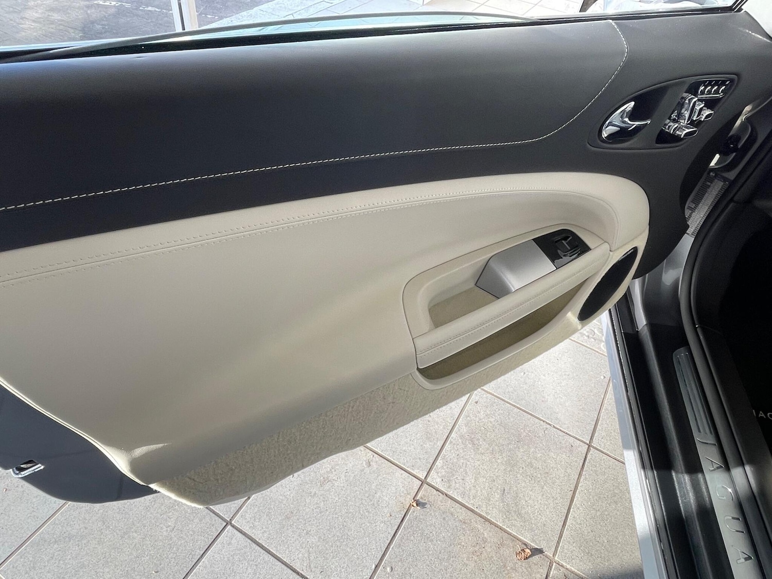 Used Jaguar XK for sale - 77754123: Photo 23