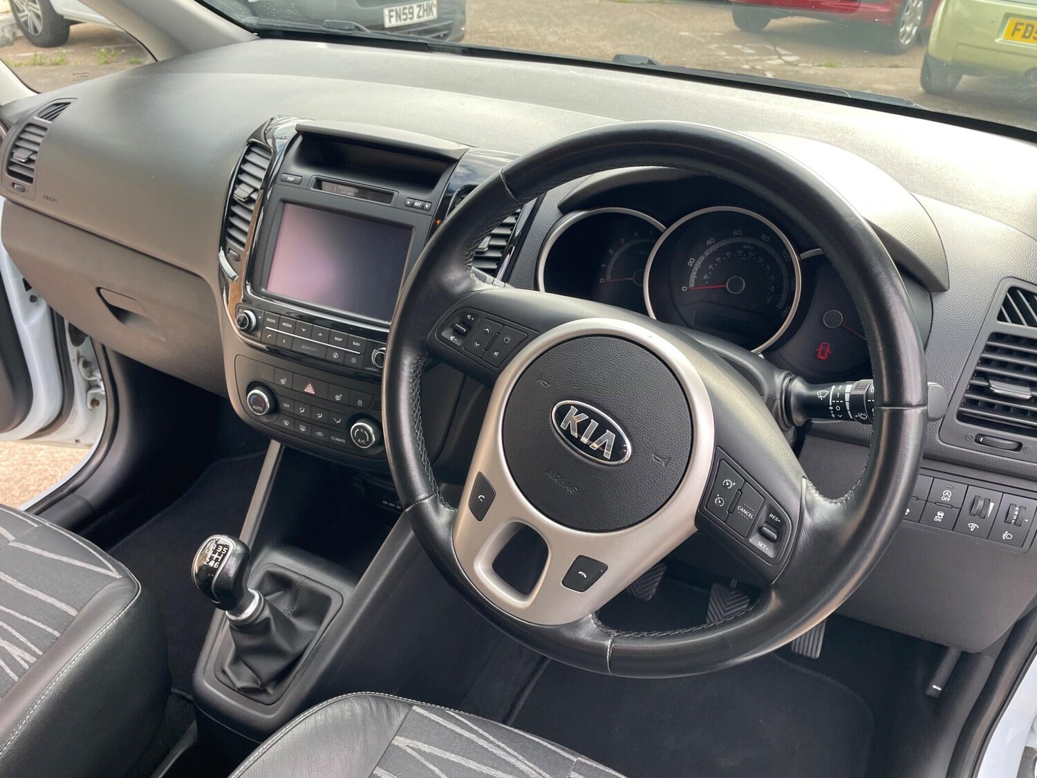 Used Kia Venga 2015 for sale - 77839073: Photo 12