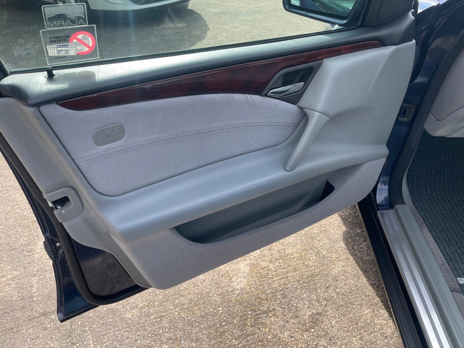 Used Mercedes-Benz E Class for sale - 77753903: Photo 24