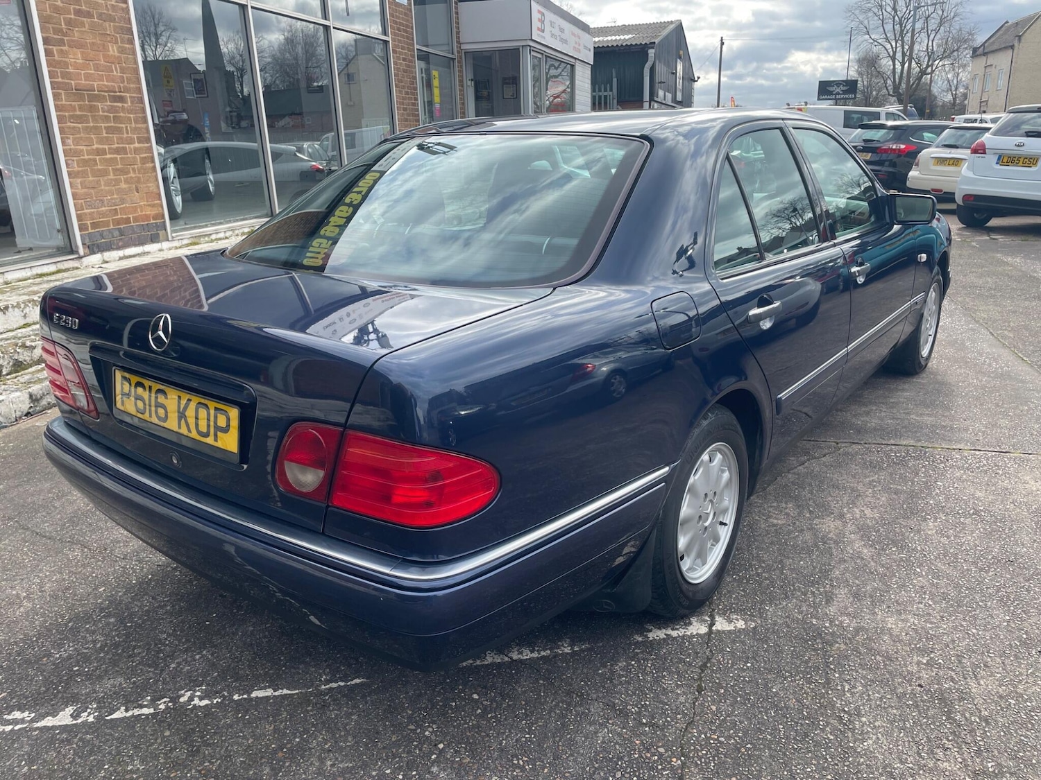 Used Mercedes-Benz E Class for sale - 77753903: Photo 7