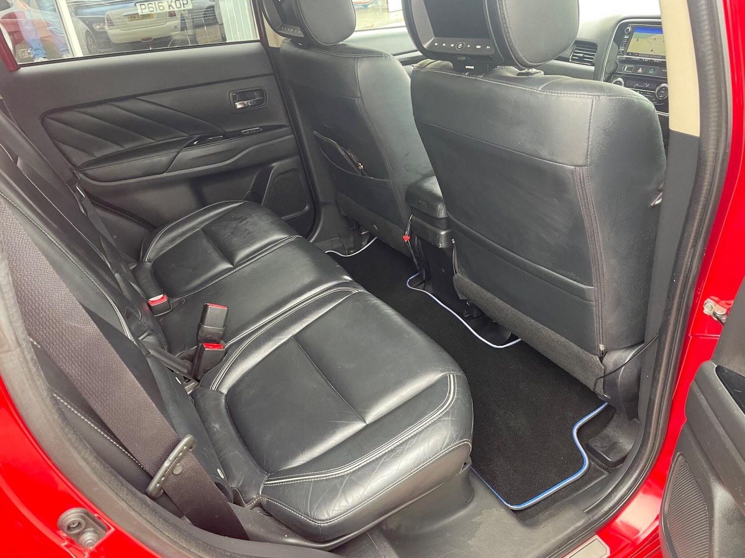 Used Mitsubishi Outlander 2015 for sale - 77793461: Photo 16