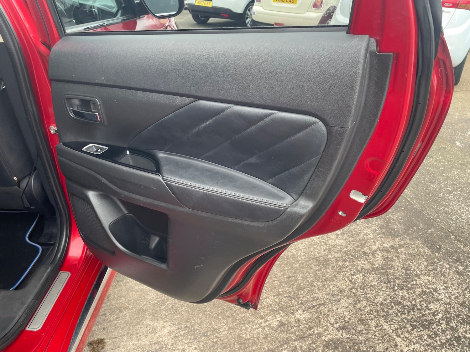 Used Mitsubishi Outlander 2015 for sale - 77793461: Photo 21