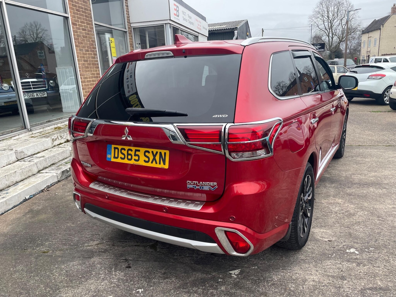 Used Mitsubishi Outlander 2015 for sale - 77793461: Photo 6