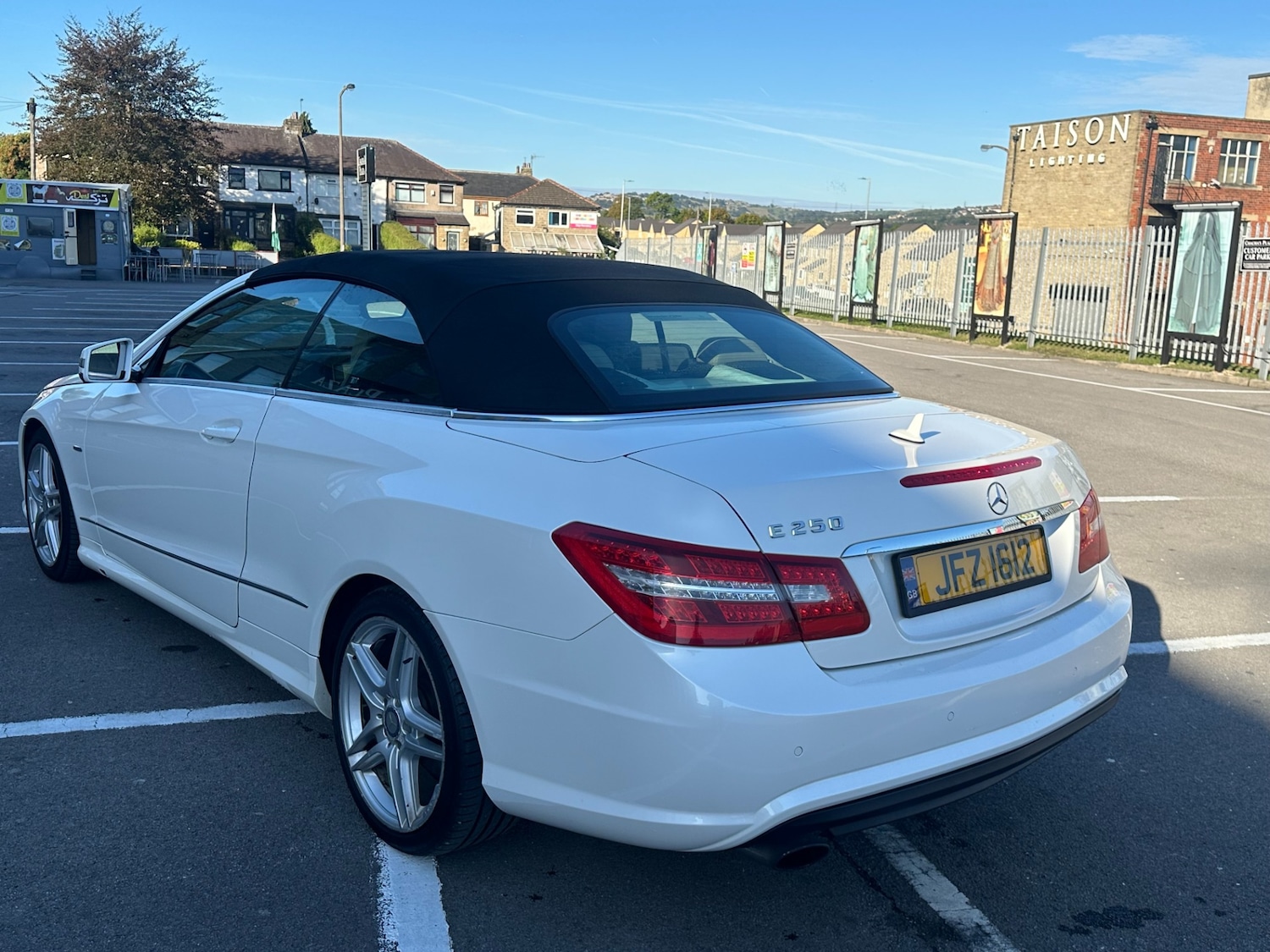 Used Mercedes-Benz E Class 2012 for sale - 76885219: Photo 10