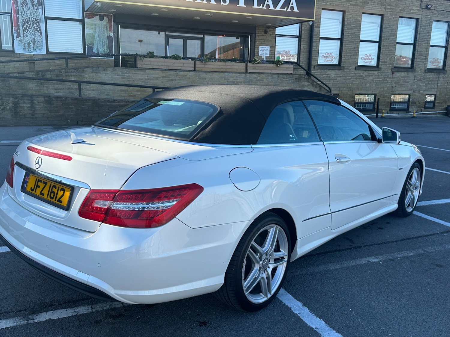 Used Mercedes-Benz E Class 2012 for sale - 76885219: Photo 12