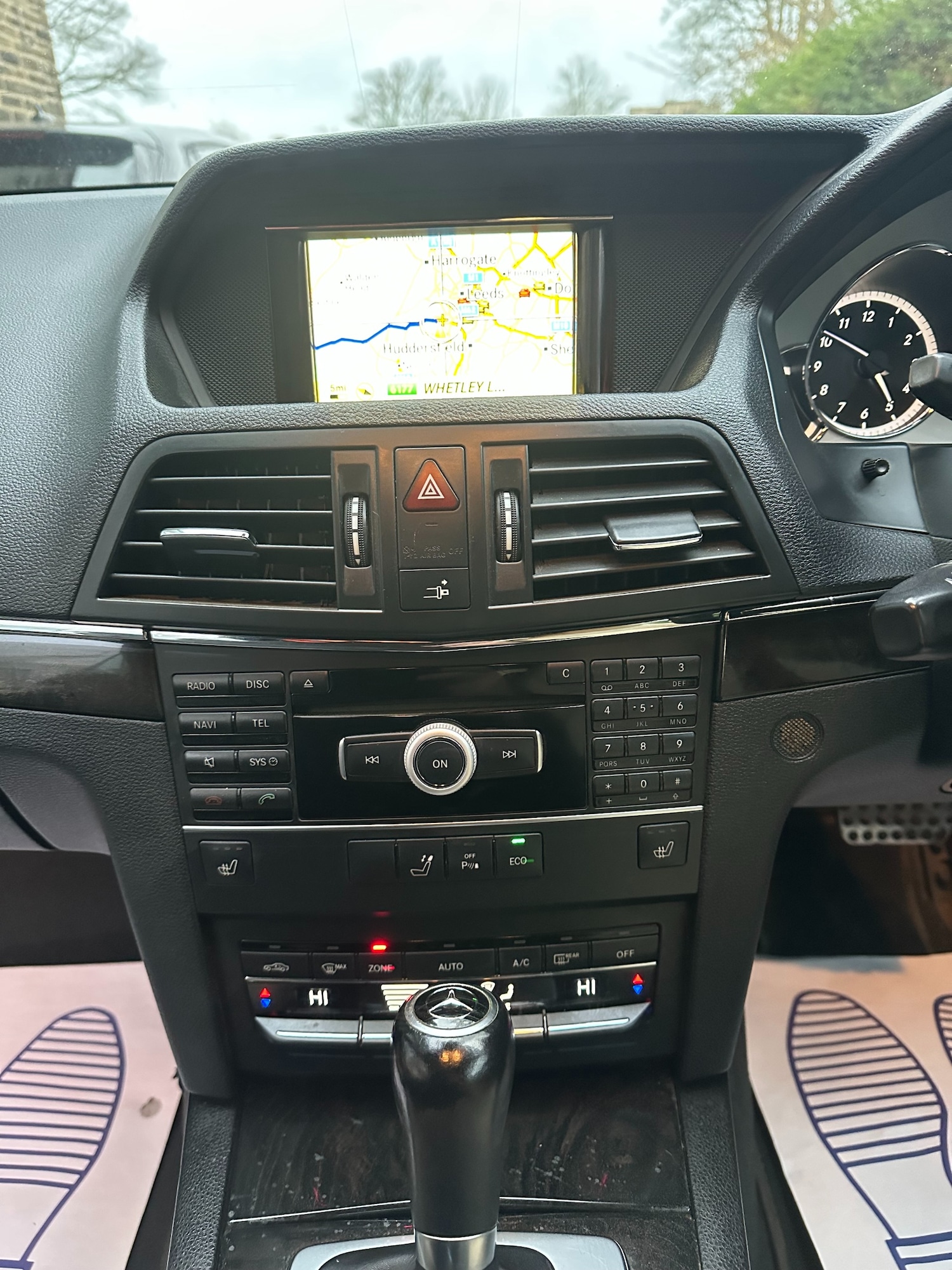 Used Mercedes-Benz E Class 2012 for sale - 76885219: Photo 22