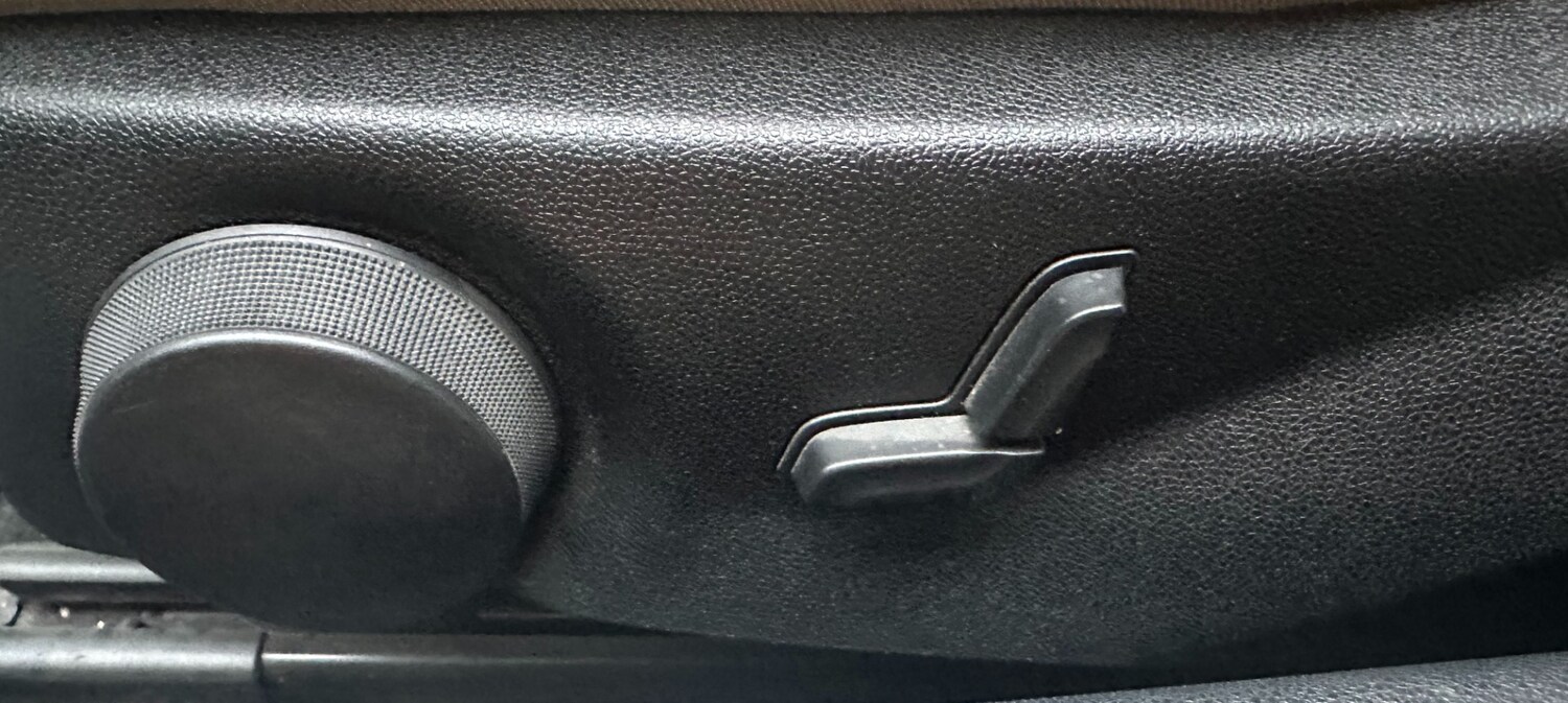 Used Mercedes-Benz E Class 2012 for sale - 76885219: Photo 24