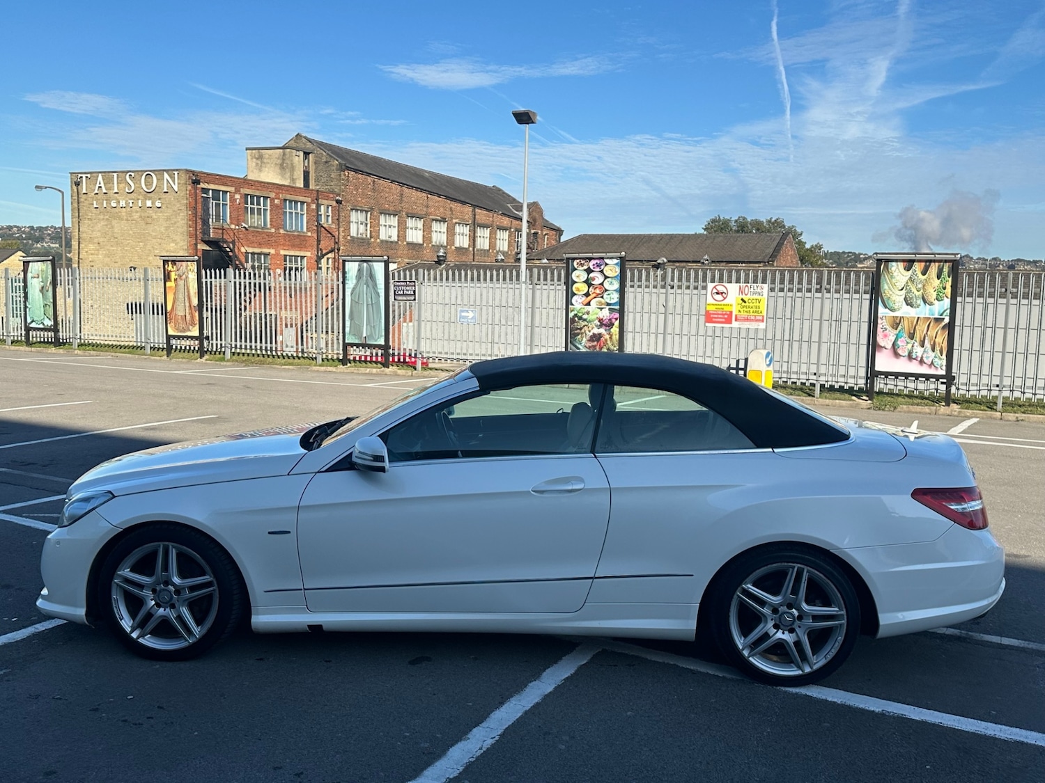 Used Mercedes-Benz E Class 2012 for sale - 76885219: Photo 9