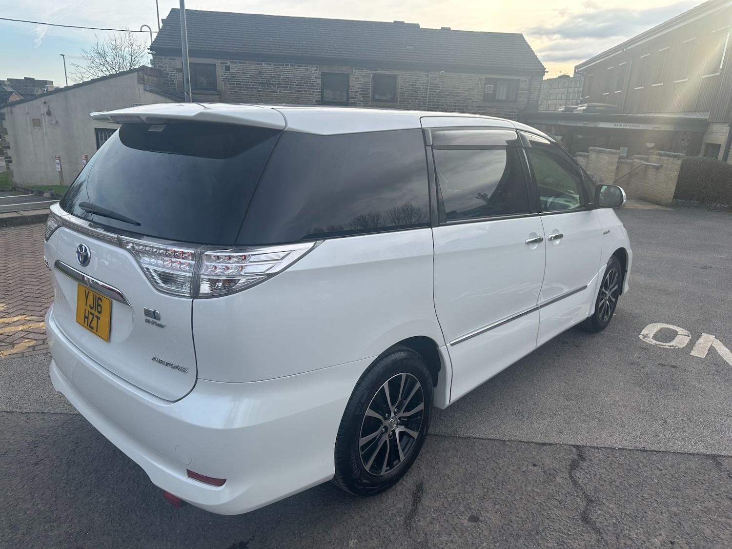 Used Toyota Estima 2016 for sale - 75755002: Photo 13