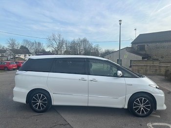 Used Toyota Estima 2016 for sale - 75755002: Photo