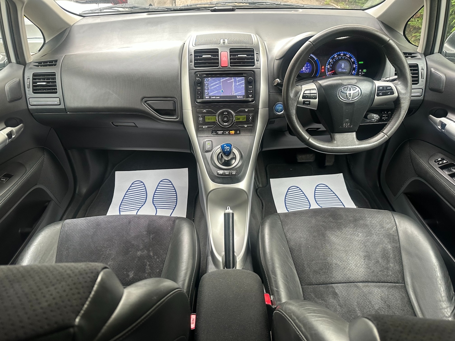 Used Toyota Auris 2012 for sale - 76163849: Photo 11