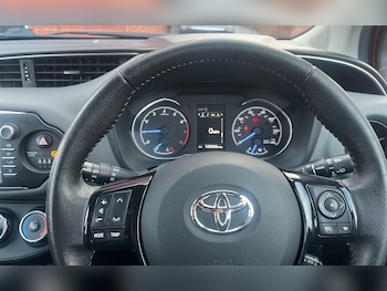 Used Toyota Yaris 2020 for sale - 77314316: Photo