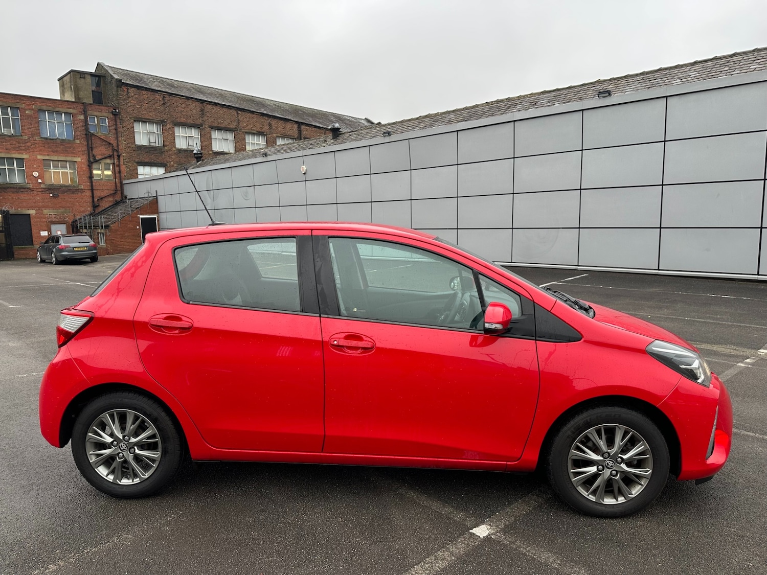 Used Toyota Yaris 2020 for sale - 77314316: Photo 7