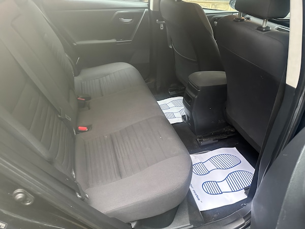 Used Toyota Auris 2015 for sale - 76242974: Photo 10
