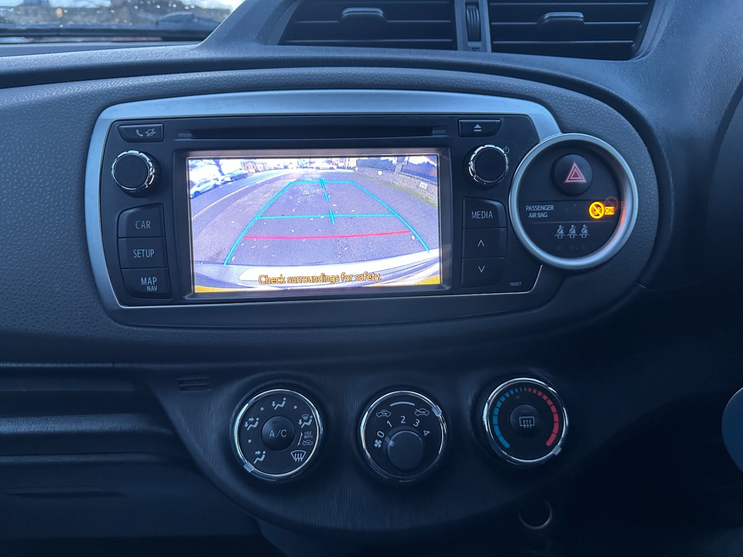 Used Toyota Yaris 2012 for sale - 77214735: Photo 10