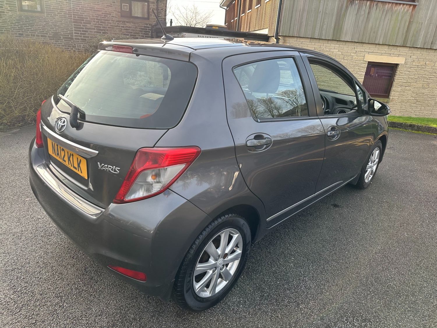 Used Toyota Yaris 2012 for sale - 77214735: Photo 5