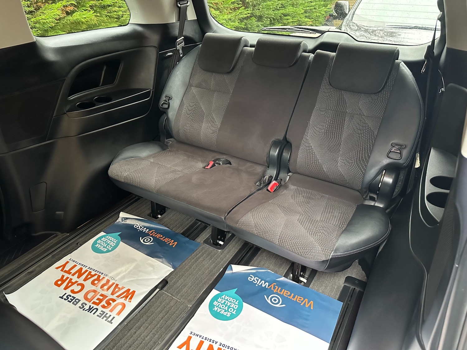 Used Toyota Estima 2015 for sale - 76952220: Photo 25