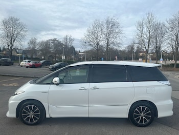 Used Toyota Estima 2015 for sale - 76952220: Photo