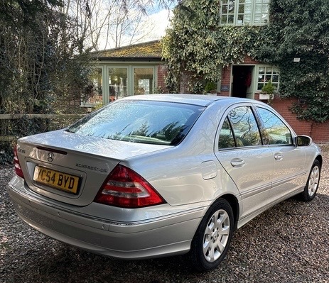 Used Mercedes-Benz C Class 2005 for sale - 78000605: Photo 3