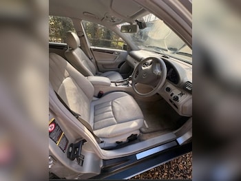 Used Mercedes-Benz C Class 2005 for sale - 78000605: Photo