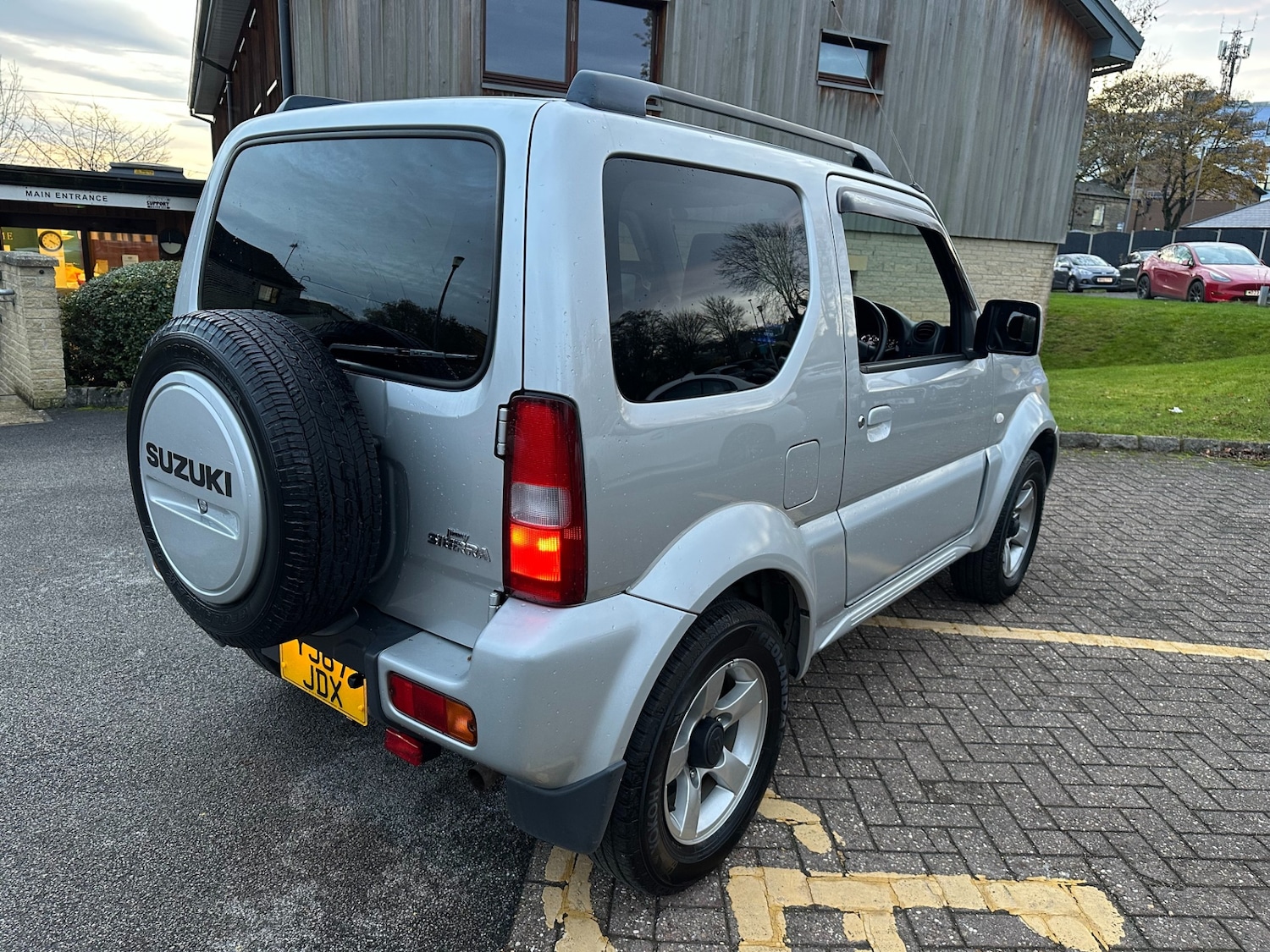 Used Suzuki Jimny 2017 for sale - 76482697: Photo 12