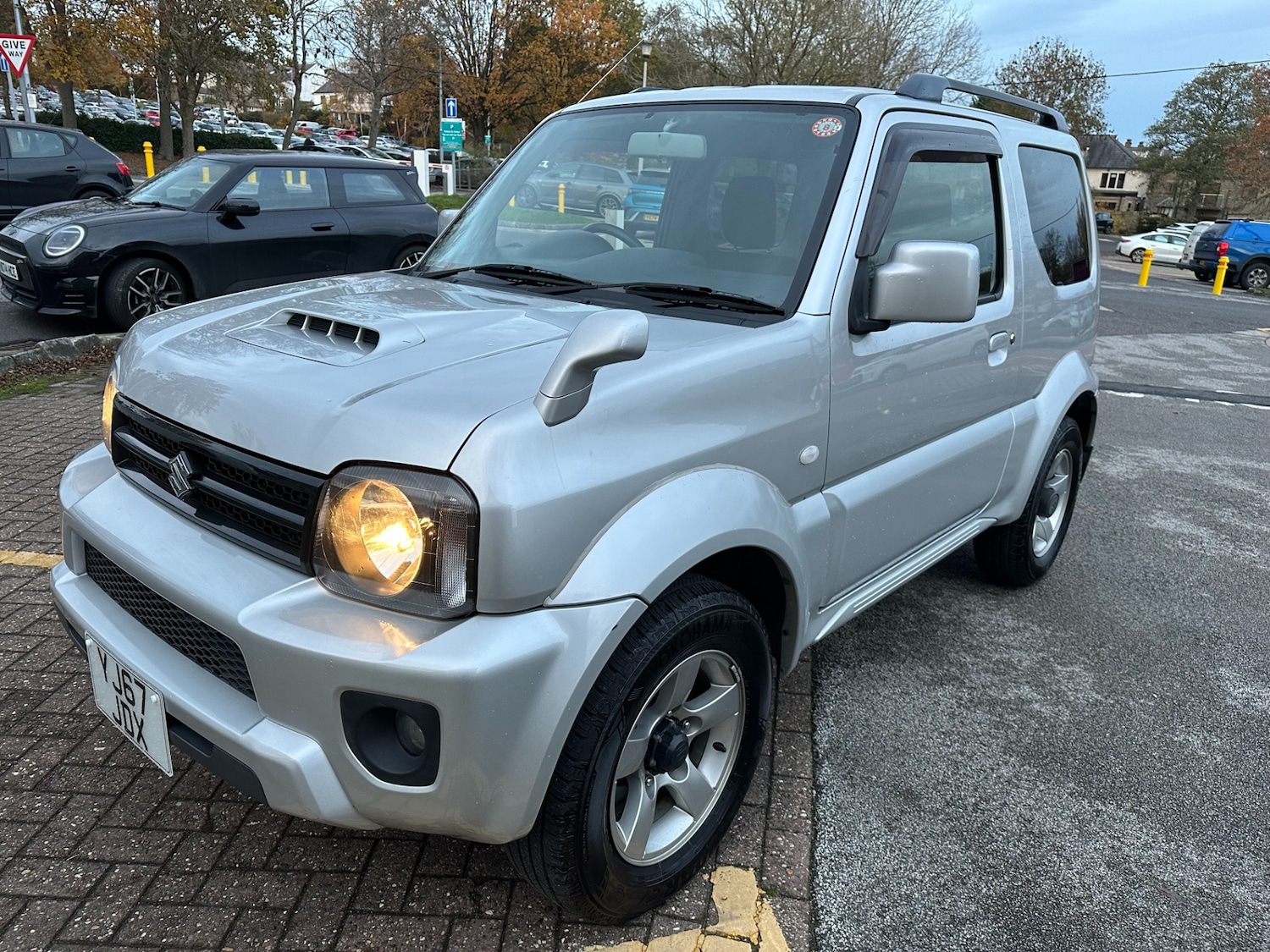 Used Suzuki Jimny 2017 for sale - 76482697: Photo 5