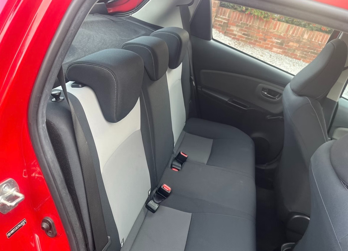 Used Toyota Yaris 2020 for sale - 76379609: Photo 6