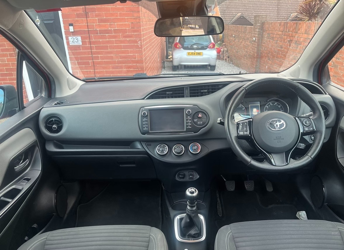 Used Toyota Yaris 2020 for sale - 76379609: Photo 7