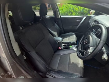 Used Toyota Auris 2015 for sale - 78973795: Photo