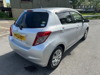 Used Toyota Yaris undefined for sale - 79639988: Photo