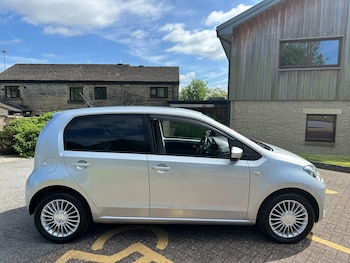 Used Volkswagen up! 2014 for sale - 75754954: Photo