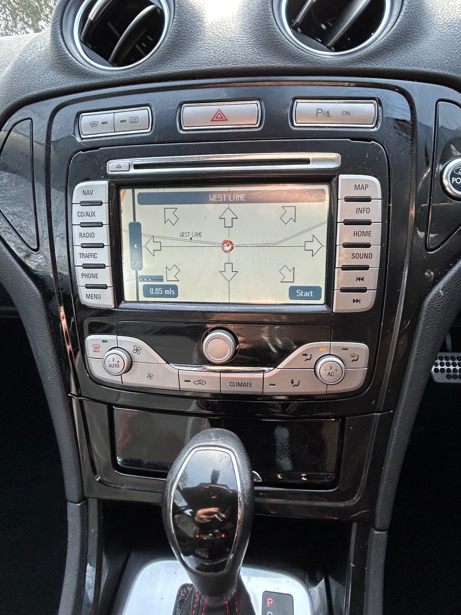 Used Ford Mondeo 2010 for sale - 77965308: Photo 11