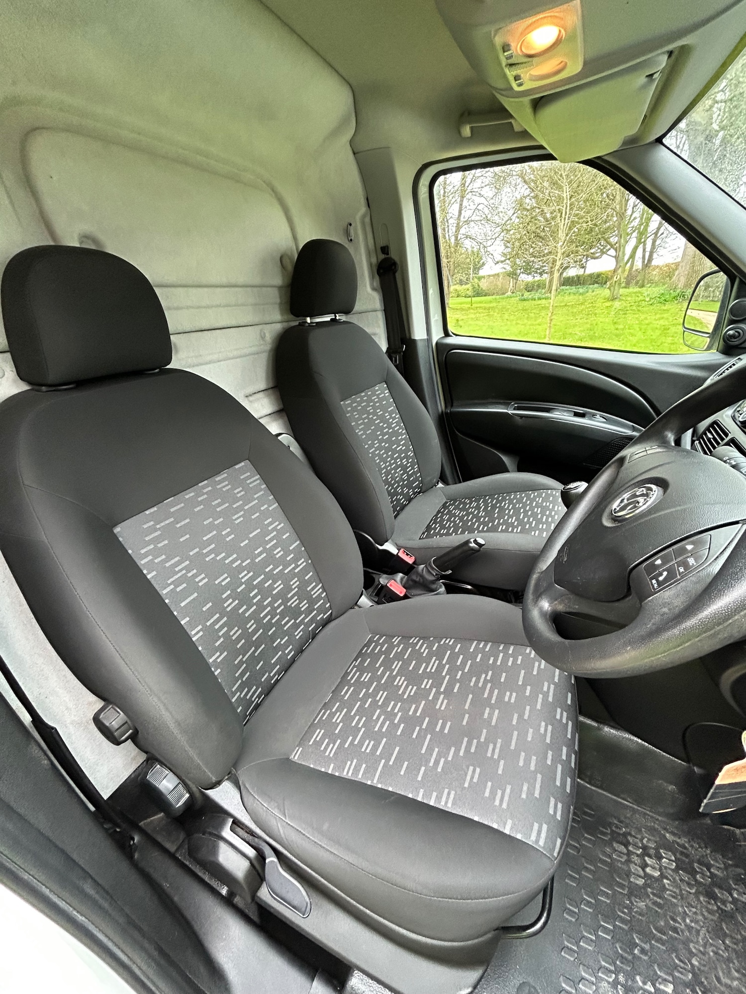 Used Vauxhall Combo 2016 for sale - 78040072: Photo 9