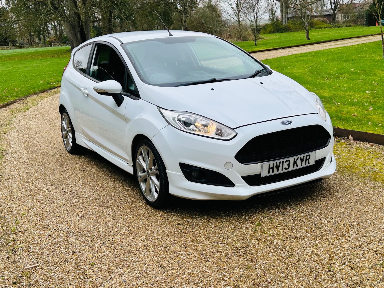 Used Ford Fiesta 2013 for sale - 77846699: Photo 2