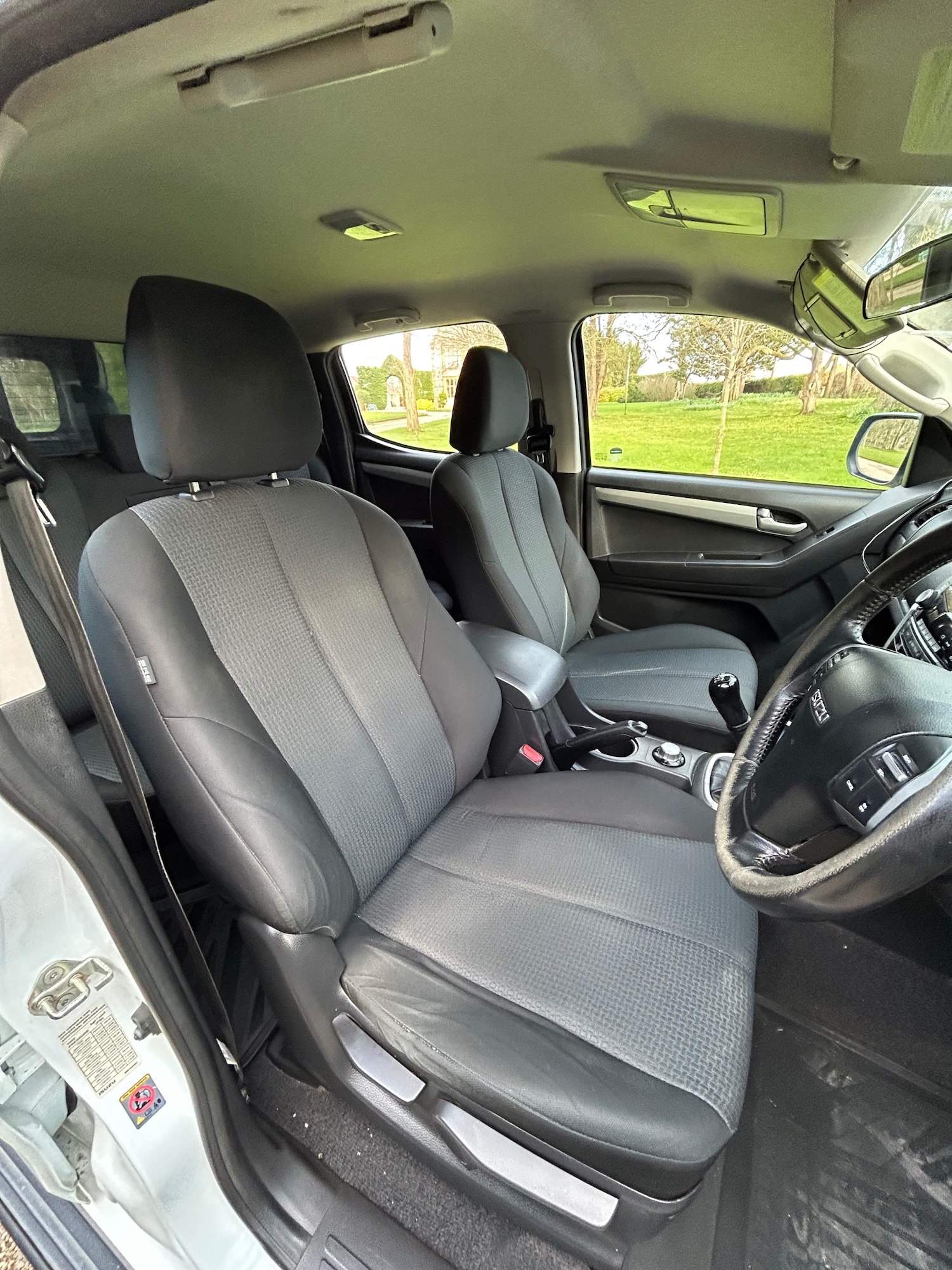 Used Isuzu D-Max 2015 for sale - 78032094: Photo 9