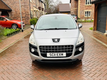 Used Peugeot 3008 2011 for sale - 77721420: Photo