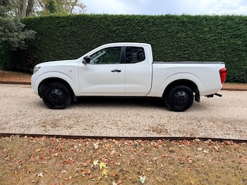 Used Nissan Navara 2016 for sale - 79628631: Photo