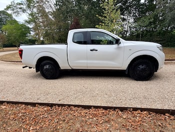 Used Nissan Navara 2016 for sale - 79628631: Photo