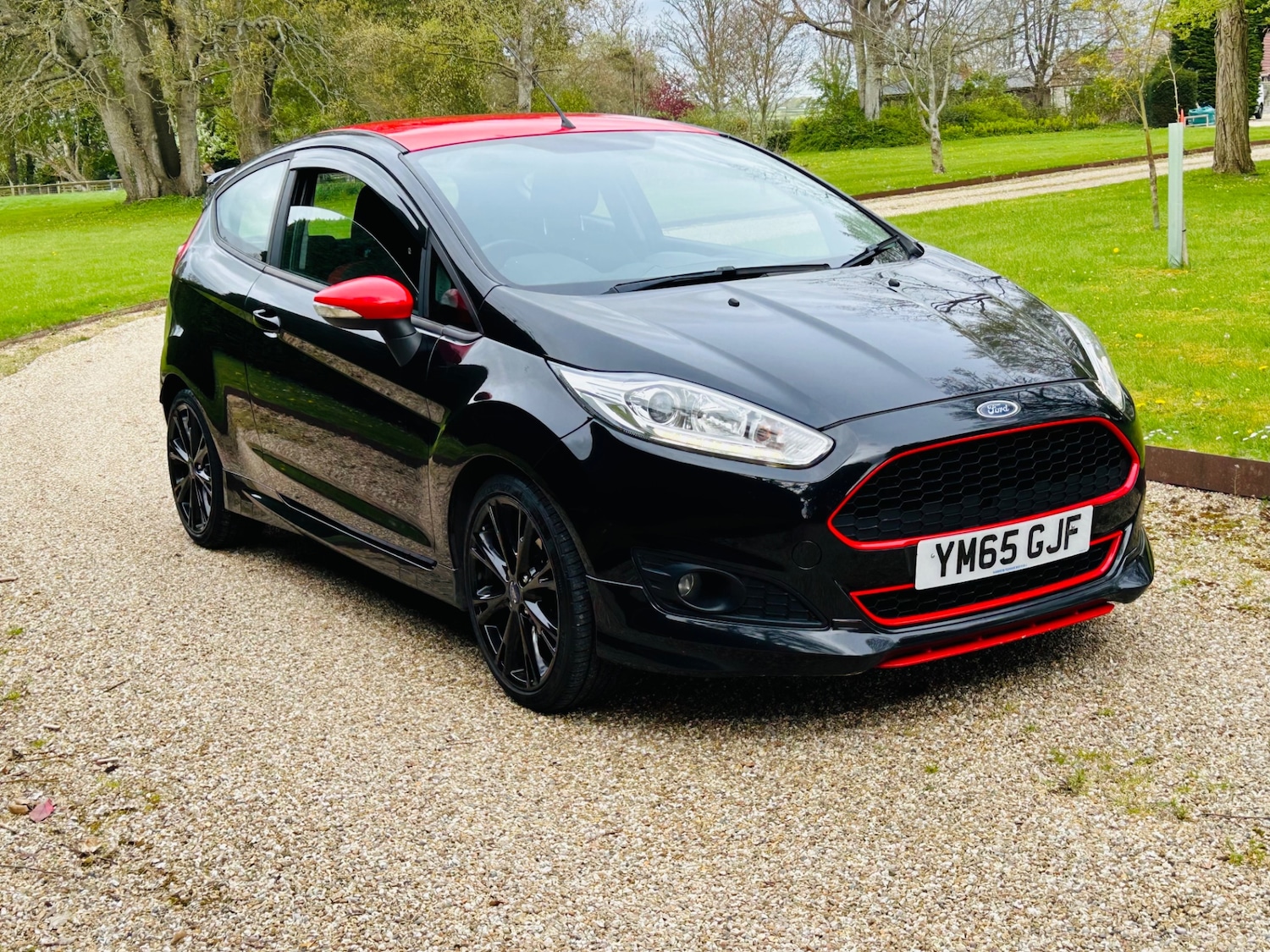 Used Ford Fiesta 2015 for sale - 78202533: Photo 2