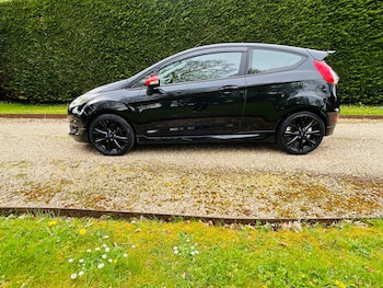 Used Ford Fiesta 2015 for sale - 78202533: Photo