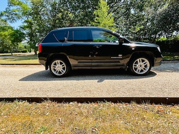 Used Jeep Compass 2011 for sale - 79235062: Photo