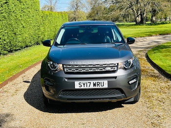 Used Land Rover Discovery Sport 2017 for sale - 78968621: Photo