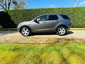 Used Land Rover Discovery Sport 2017 for sale - 78968621: Photo