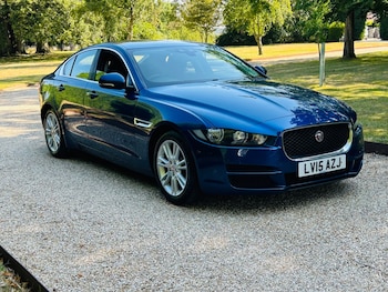 Used Jaguar XE 2015 for sale - 79235049: Photo