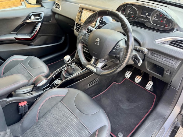Used Peugeot 2008 2019 for sale - 75661655: Photo 8