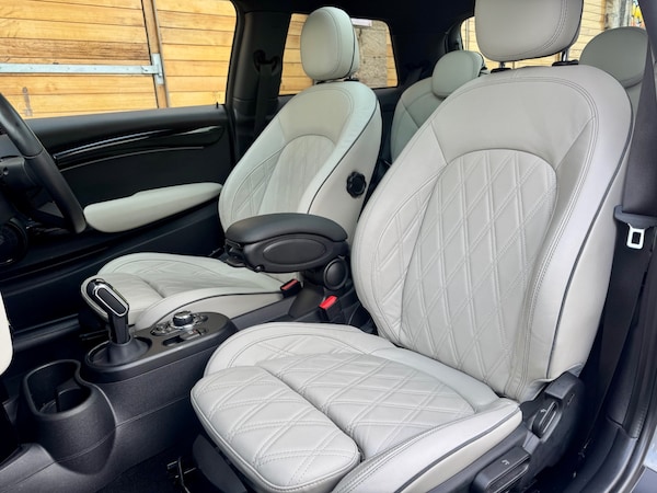 Used MINI Hatch 2022 for sale - 76219344: Photo 28