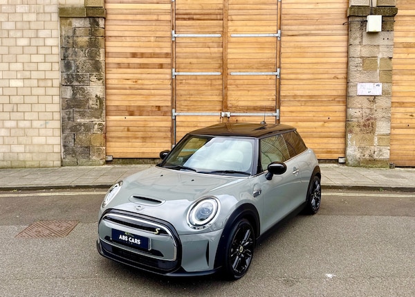Used MINI Hatch 2022 for sale - 76219344: Photo 2