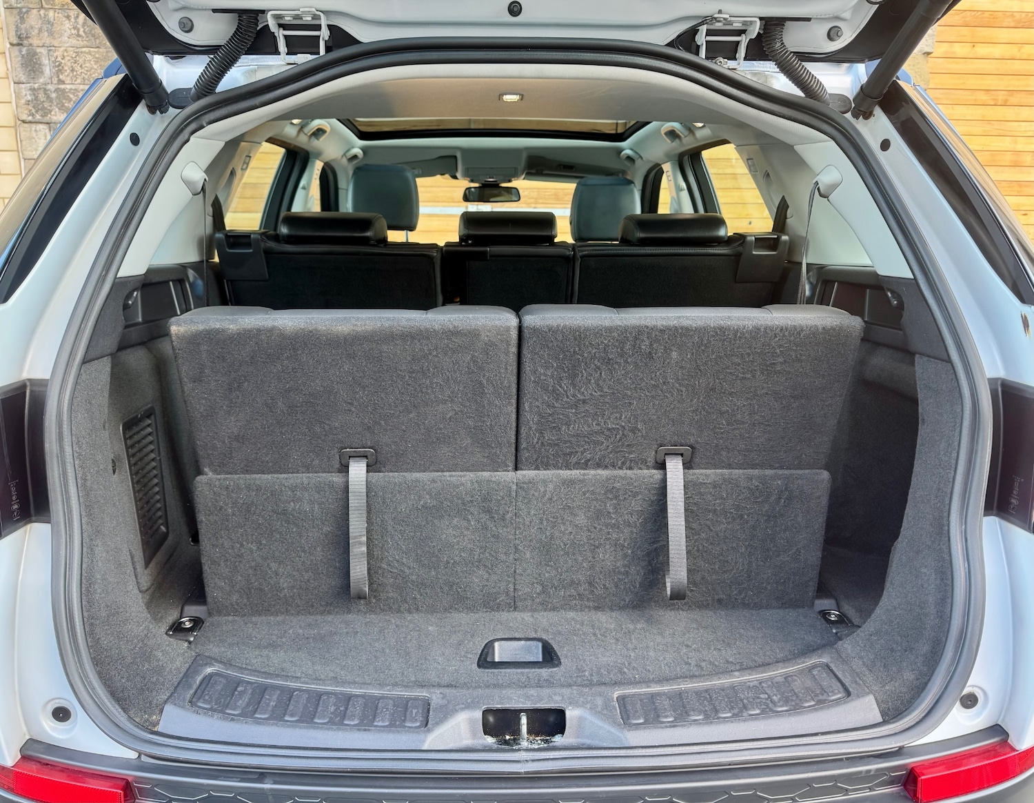 Used Land Rover Discovery Sport 2016 for sale - 76386765: Photo 15