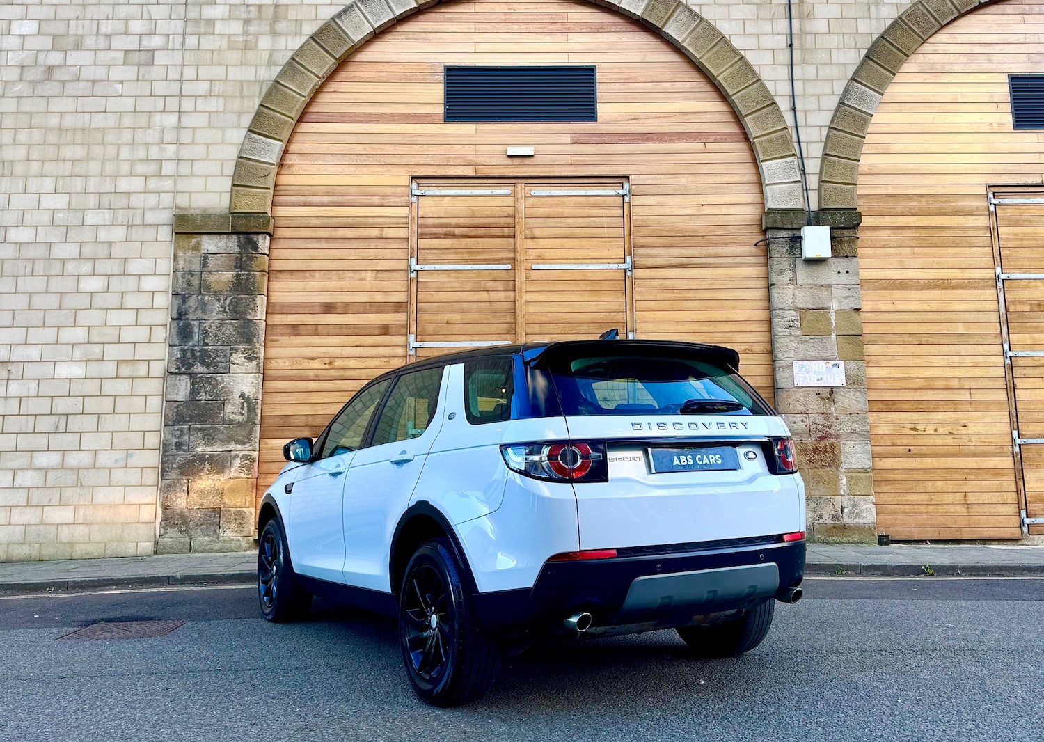 Used Land Rover Discovery Sport 2016 for sale - 76386765: Photo 16