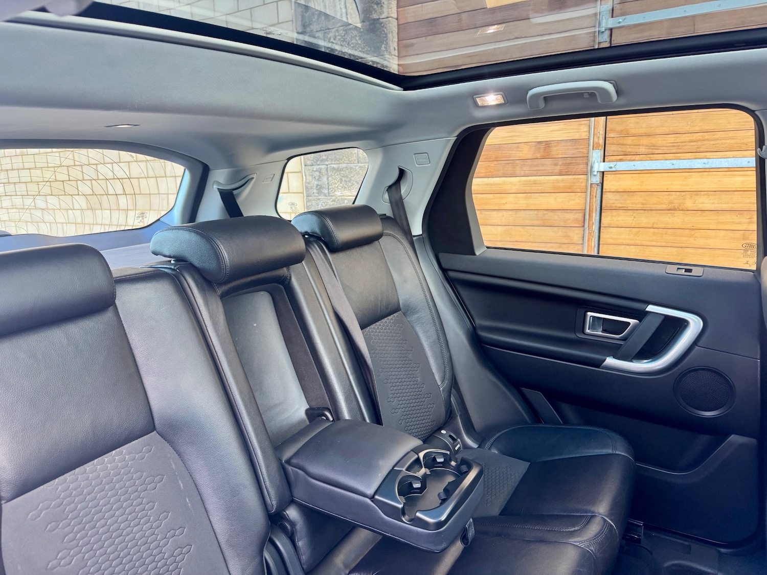 Used Land Rover Discovery Sport 2016 for sale - 76386765: Photo 20